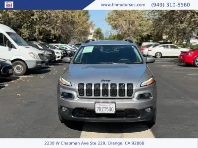 2016 Jeep Cherokee Altitude 4X4 photo 2