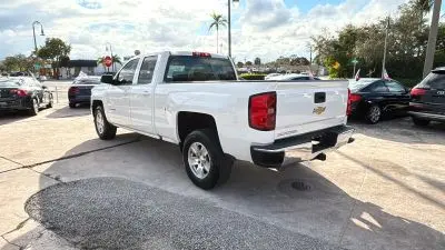 2019 Chevrolet Silverado 1500 LT Double Cab Std Box photo 4
