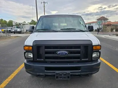 2008 Ford E-Series E-150 XL photo 4