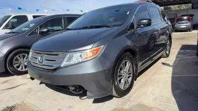 2013 Honda Odyssey EX-L photo 2