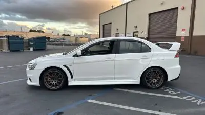 2011 Mitsubishi Lancer Evolution GSR photo 5