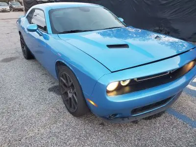 2016 Dodge Challenger SXT Plus photo 5