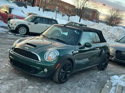 2014 MINI Cooper S photo 2