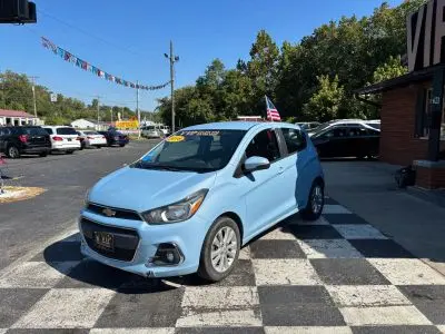 2016 Chevrolet Spark 1LT CVT 1SD photo 3