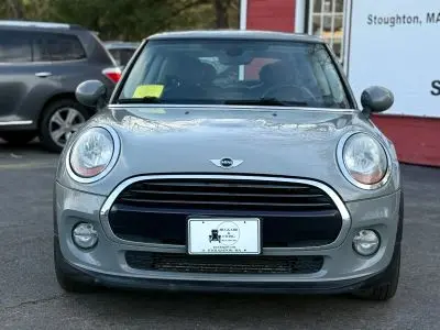 2016 MINI Cooper Base photo 2
