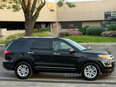 2014 Ford Explorer XLT photo 4