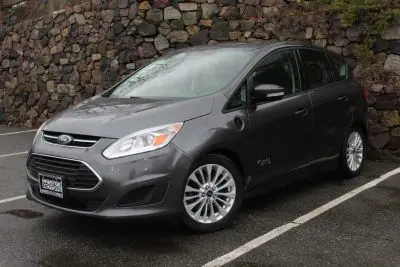 2017 Ford C-Max PHEV SE photo 2