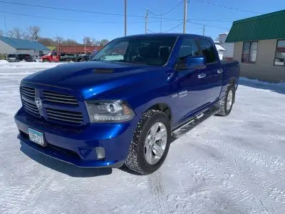2014 RAM 1500 Sport Crew Cab 4x4 photo 3