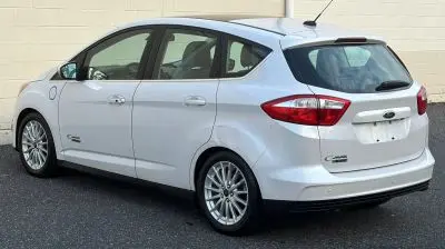 2014 Ford C-Max Energi SEL photo 4