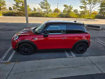 2014 MINI Cooper S photo 3