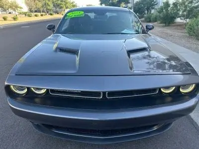2015 Dodge Challenger SXT photo 4