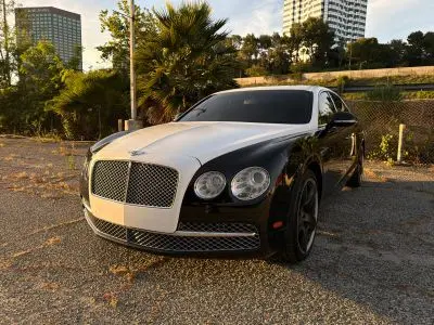 2014 Bentley Flying Spur Base photo 2