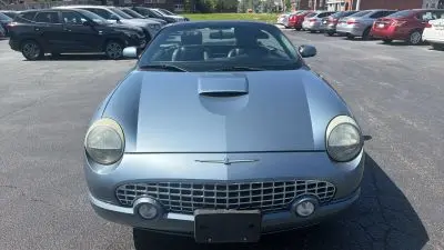 2005 Ford Thunderbird Deluxe photo 2