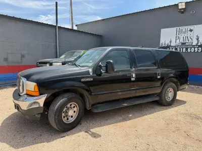2000 Ford Excursion XLT photo 3