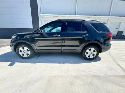 2013 Ford Explorer Base photo 4