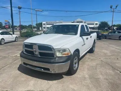 2012 RAM 1500 ST Quad Cab photo 3