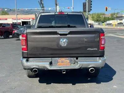 2019 RAM 1500 Laramie 4x4 Crew Cab 5'7 photo 5