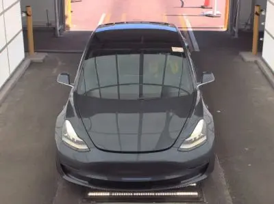 2018 Tesla Model 3 Long Range photo 3