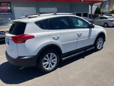 2013 Toyota RAV4 Limited photo 3