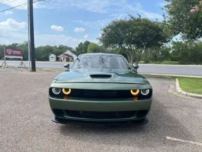 2020 Dodge Challenger SXT Auto photo 3
