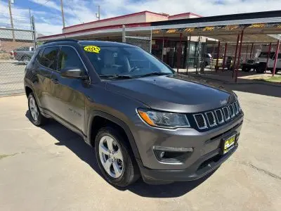 2021 Jeep Compass Latitude 4X4 photo 3
