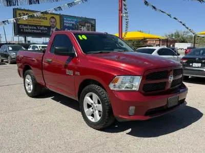 2014 RAM 1500 Express Regular Cab photo 3