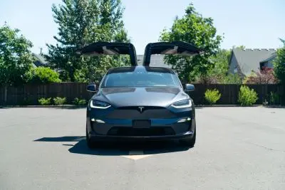 2022 Tesla Model X Long Range photo 2