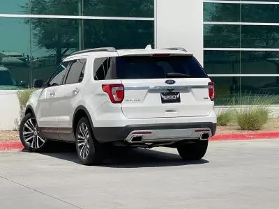 2017 Ford Explorer Platinum 4WD photo 4