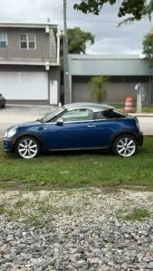 2013 MINI Cooper Base photo 4