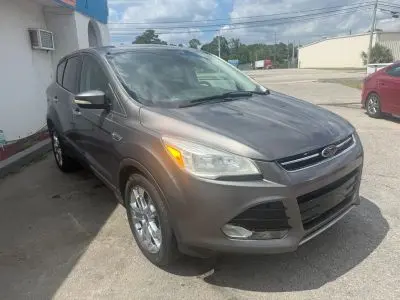 2013 Ford Escape SEL photo 3