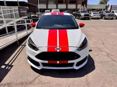 2016 Ford Focus 5 Door Hatch ST photo 2