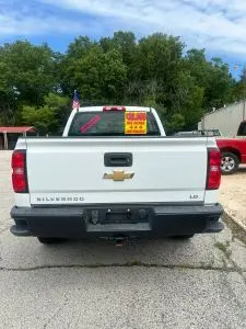 2019 Chevrolet Silverado 1500 Work Truck 1WT 4X4 Double Cab Std Box photo 3