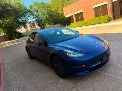 2022 Tesla Model 3 Standard Range Plus photo 4