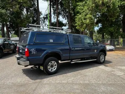 2015 Ford F-250 Lariat 4WD Crew Cab 172 in photo 3