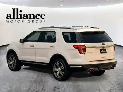 2018 Ford Explorer Platinum 4WD photo 4