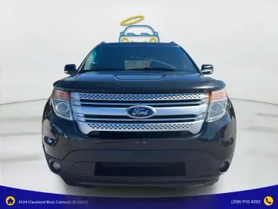 2014 Ford Explorer XLT 4x4 photo 2
