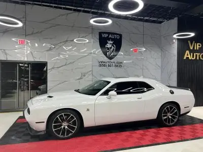 2016 Dodge Challenger Scat Pack photo 3