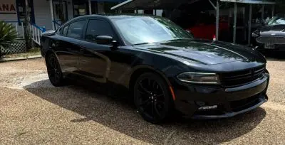 2017 Dodge Charger SXT photo 4