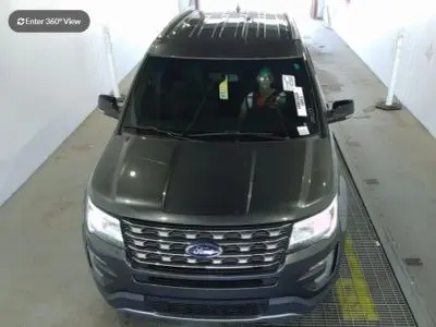 2017 Ford Explorer XLT FWD photo 3