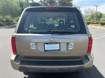 2005 Honda Pilot LX photo 4