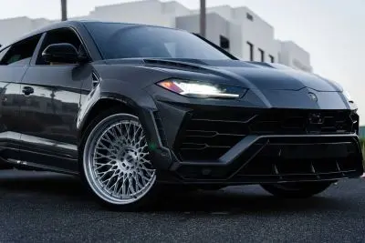 2021 Lamborghini Urus 4.0 V8 photo 3