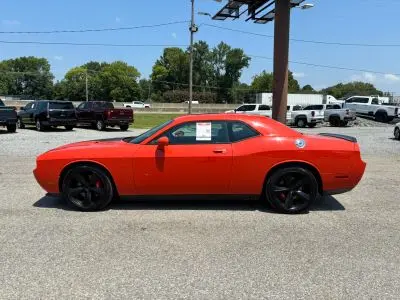 2009 Dodge Challenger SRT8 photo 2