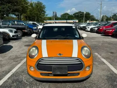 2015 MINI Cooper Base photo 2