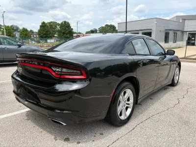 2015 Dodge Charger SE photo 5