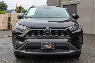2021 Toyota RAV4 LE AWD photo 5