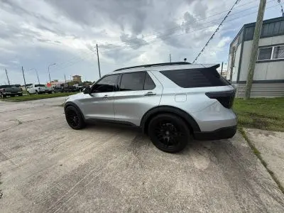 2020 Ford Explorer ST 4WD photo 2