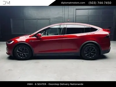 2025 Tesla Model X Long Range photo 5