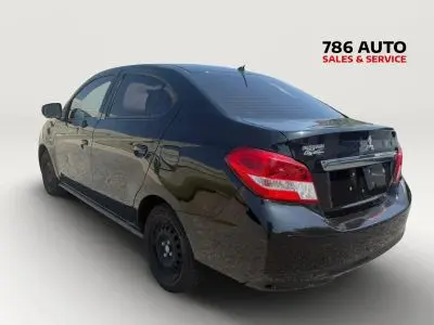 2020 Mitsubishi Mirage ES CVT photo 5
