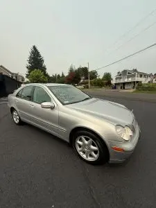 2003 Mercedes-Benz C-Class C240 photo 2
