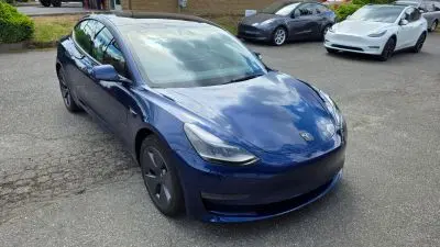 2023 Tesla Model 3 Base photo 3